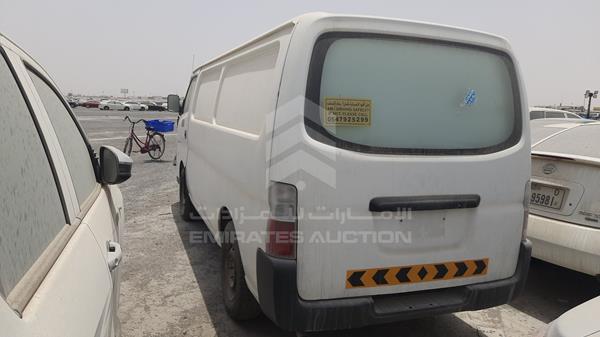 Photo 6 VIN: JN6AE51S7BX110974 - NISSAN VAN 