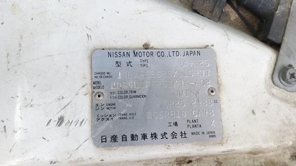 Photo 3 VIN: JN6AE52S2BX115403 - NISSAN URVAN 