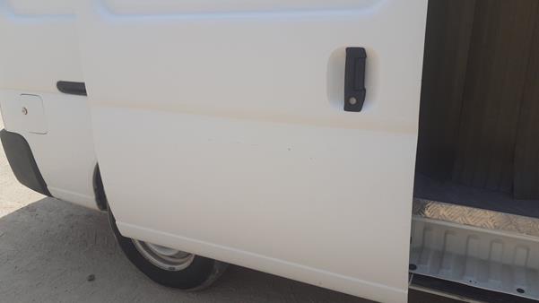 Photo 21 VIN: JN6AE52S38X101857 - NISSAN URVAN 