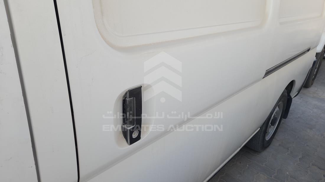 Photo 17 VIN: JN6AE52S78X101859 - NISSAN URVAN 