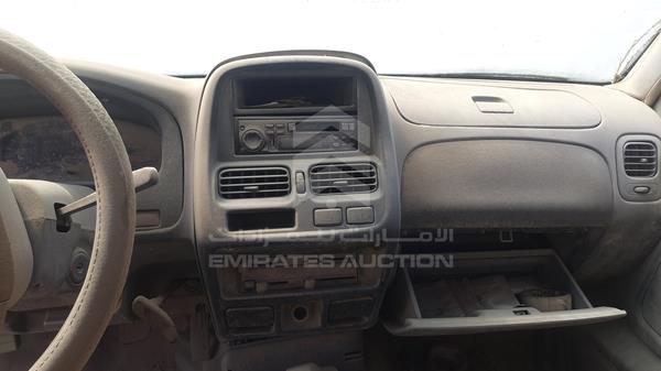 Photo 14 VIN: JN6BD22S1YX025108 - NISSAN PICKUP 