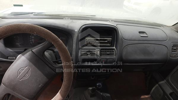 Photo 16 VIN: JN6BD22S1YX025254 - NISSAN PICKUP 