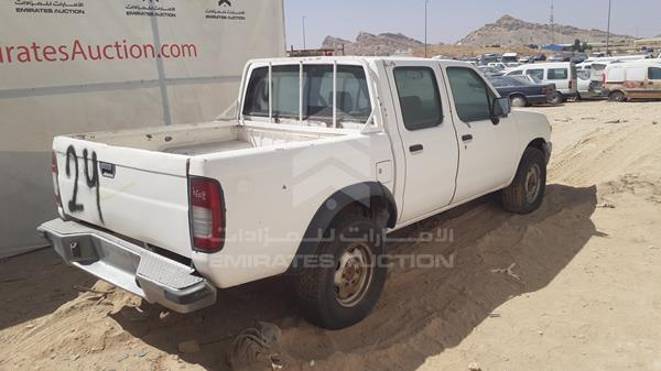 Photo 7 VIN: JN6BD23Y4XX015240 - NISSAN PICKUP 