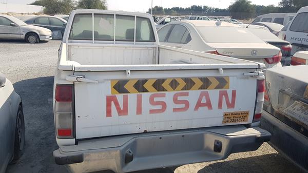 Photo 5 VIN: JN6DD22S75X075385 - NISSAN 2400 