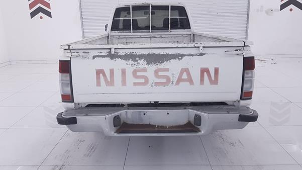 Photo 6 VIN: JN6DD22S97X080378 - NISSAN PICKUP 