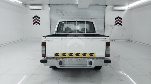 Photo 5 VIN: JN6DD23S28X226779 - NISSAN PICKUP 