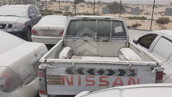 Photo 4 VIN: JN6DD23S38X228296 - NISSAN PICKUP 