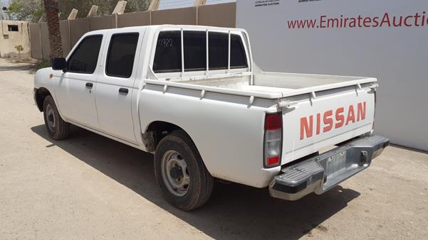 Photo 6 VIN: JN6DD23S38X237371 - NISSAN PICKUP 