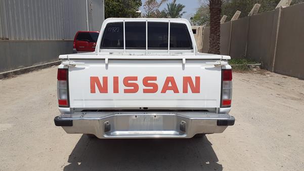 Photo 7 VIN: JN6DD23S38X237371 - NISSAN PICKUP 