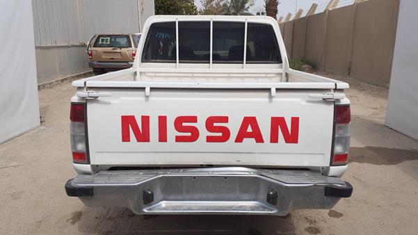 Photo 6 VIN: JN6DD23S68X238112 - NISSAN PICKUP 