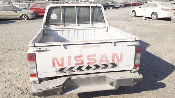 Photo 8 VIN: JN6DD23S77X216425 - NISSAN PICKUP 