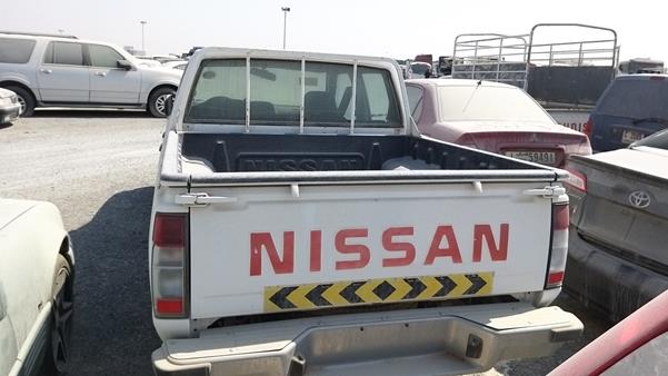 Photo 6 VIN: JN6DD23S88X236832 - NISSAN PICKUP 