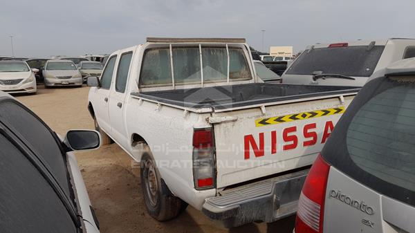 Photo 5 VIN: JN6DD23SX4A761310 - NISSAN 2400 