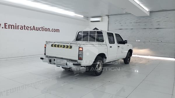 Photo 8 VIN: JN6DD23SX7X216211 - NISSAN PICKUP 