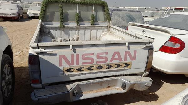 Photo 4 VIN: JN6DD23SX9X246585 - NISSAN PICKUP 