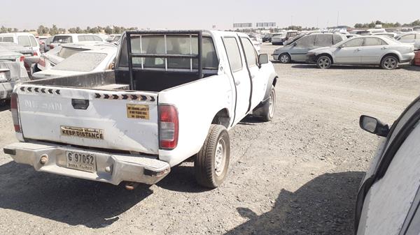 Photo 8 VIN: JN6DD23Y01A700354 - NISSAN PICKUP 