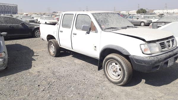 Photo 9 VIN: JN6DD23Y01A700354 - NISSAN PICKUP 