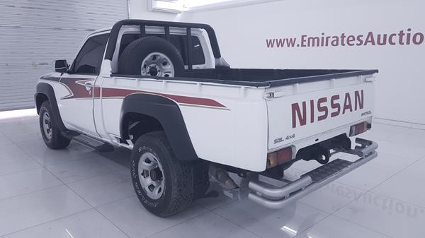 Photo 5 VIN: JN6DY1AY8GX609890 - NISSAN PICKUP 