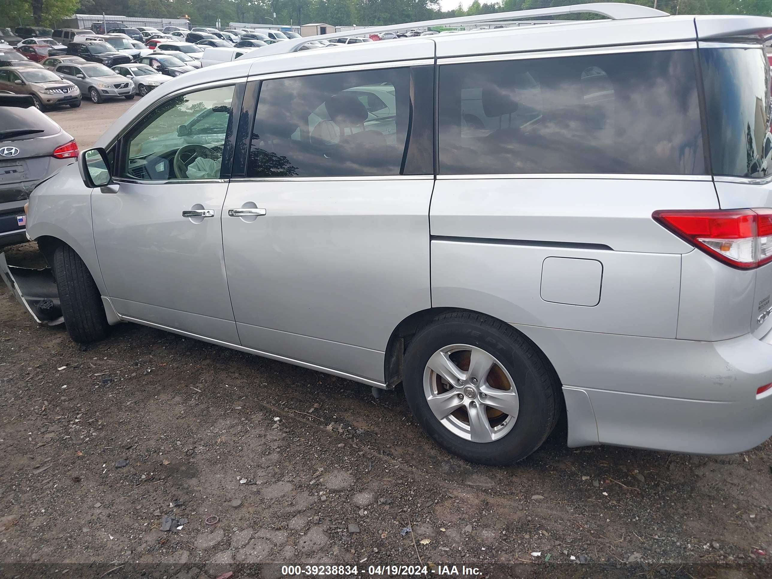 Photo 12 VIN: JN8AE2KP4B9005507 - NISSAN QUEST 