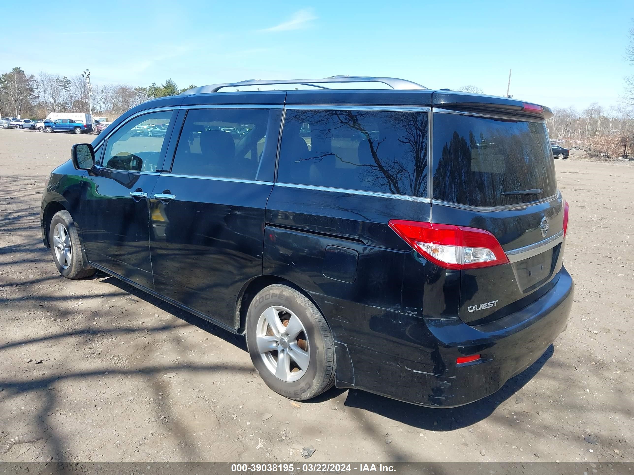 Photo 2 VIN: JN8AE2KP7C9048157 - NISSAN QUEST 