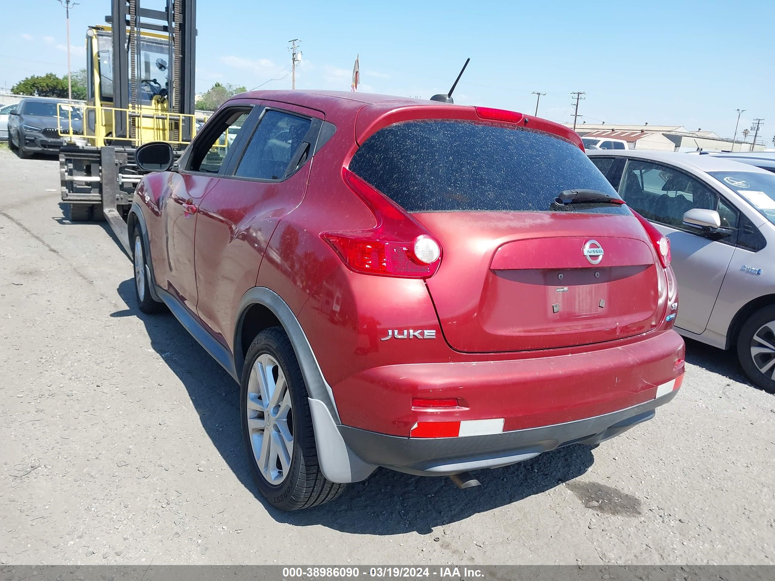 Photo 2 VIN: JN8AF5MR0CT102575 - NISSAN JUKE 