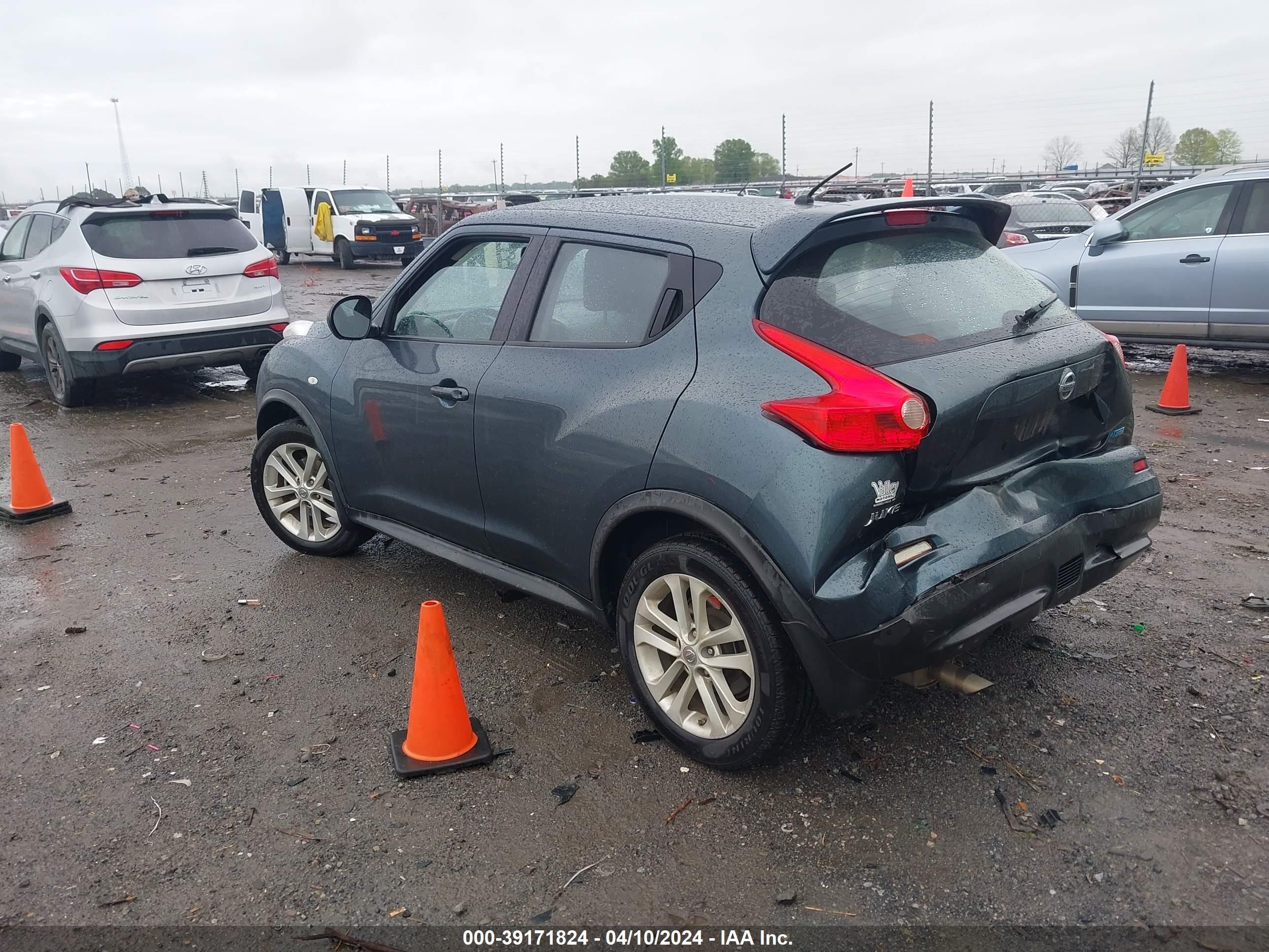 Photo 2 VIN: JN8AF5MR1DT217753 - NISSAN JUKE 