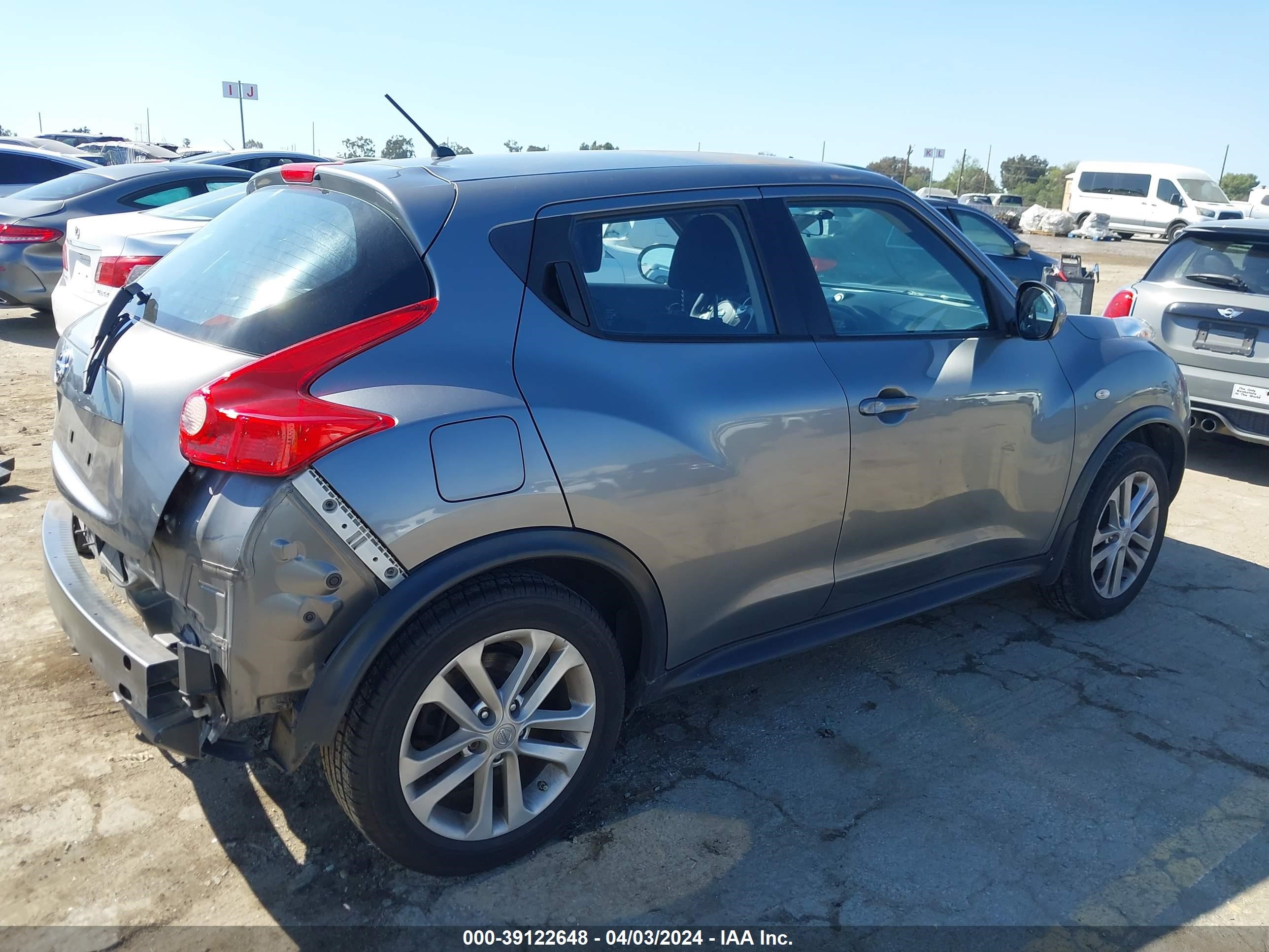 Photo 3 VIN: JN8AF5MR1ET452526 - NISSAN JUKE 