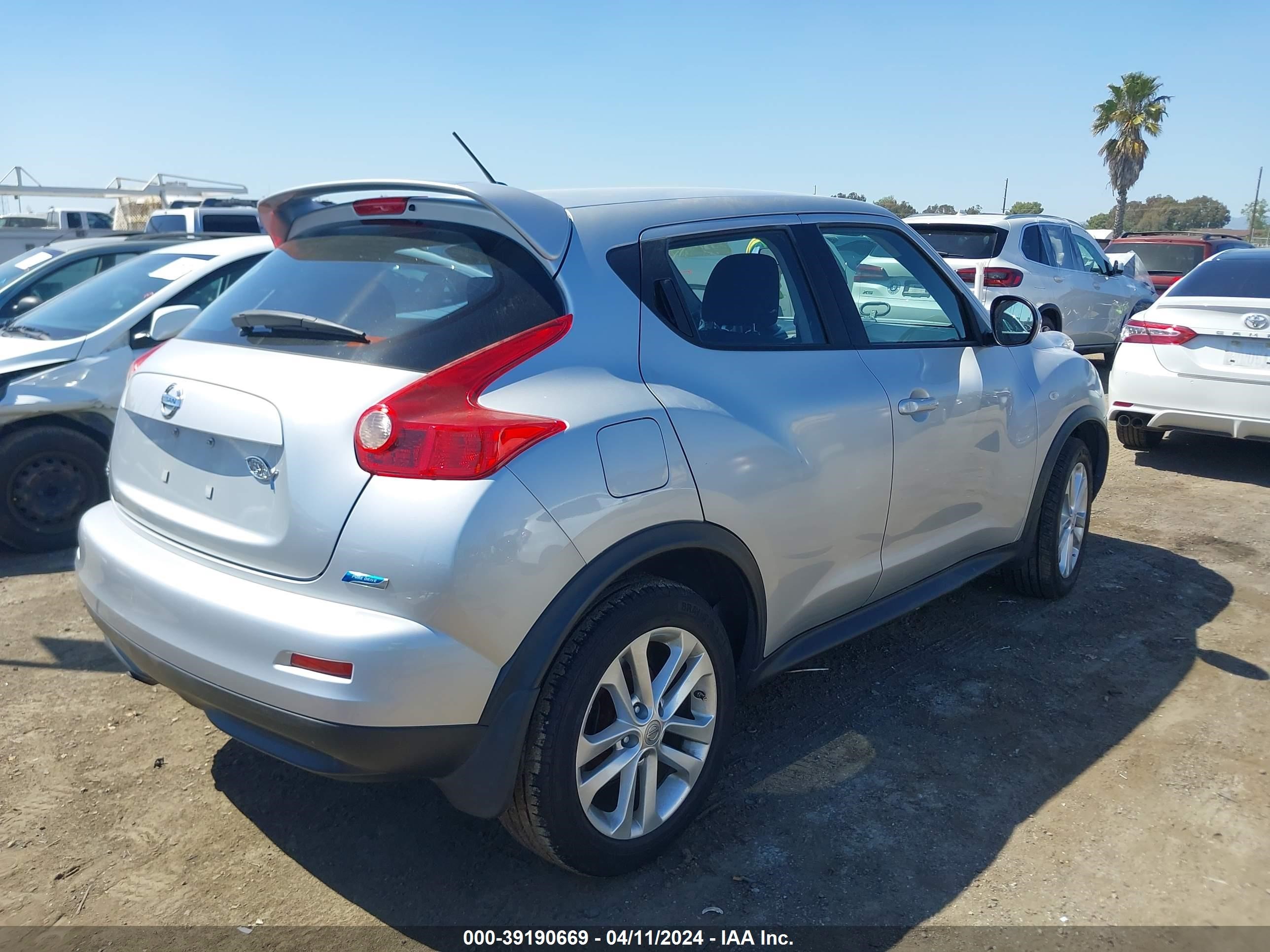 Photo 3 VIN: JN8AF5MR2ET350359 - NISSAN JUKE 