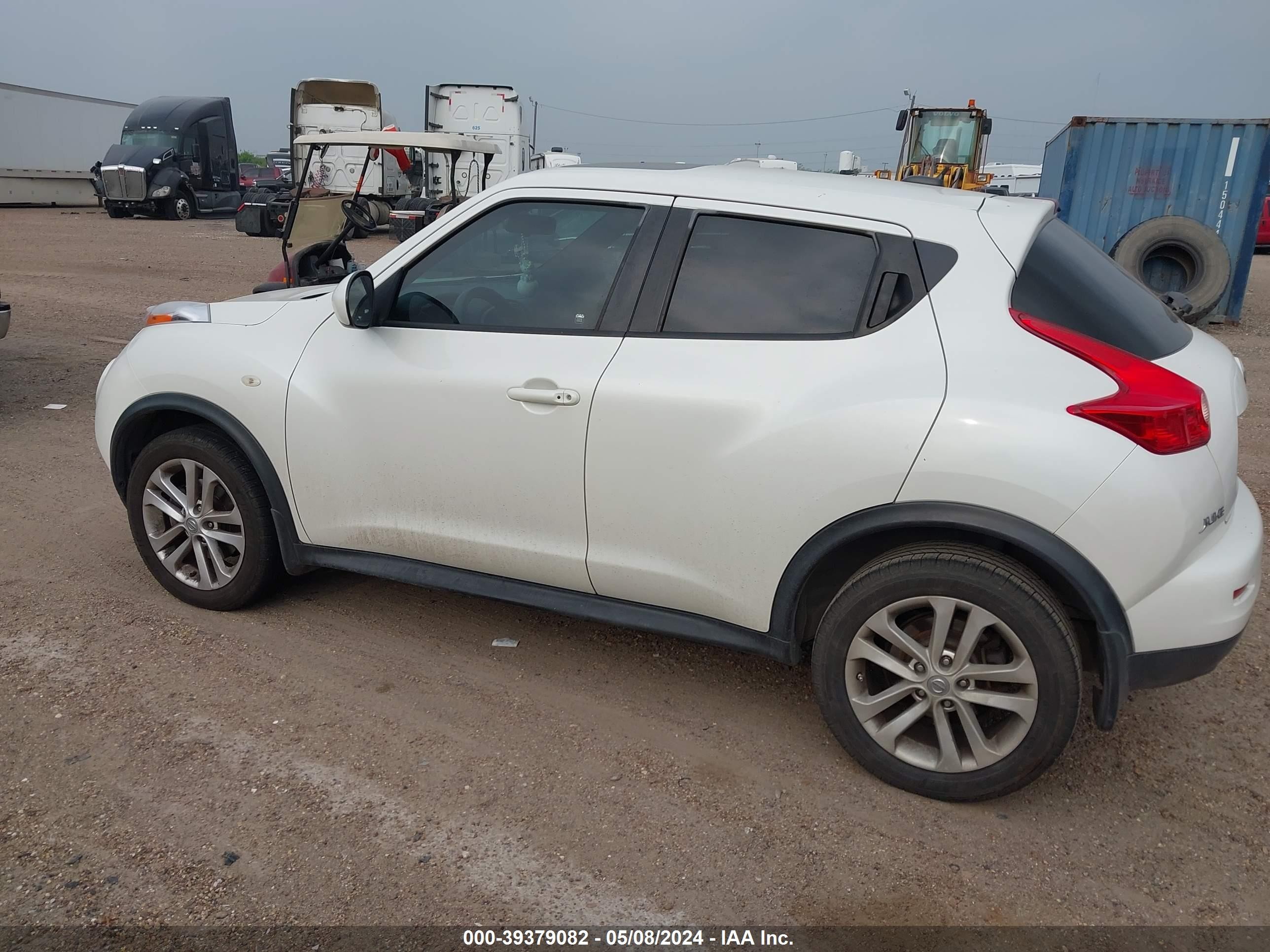 Photo 2 VIN: JN8AF5MR4DT225880 - NISSAN JUKE 