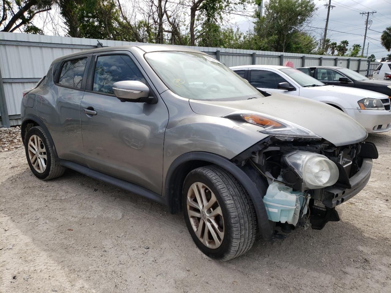 Photo 3 VIN: JN8AF5MR4GT607122 - NISSAN JUKE 