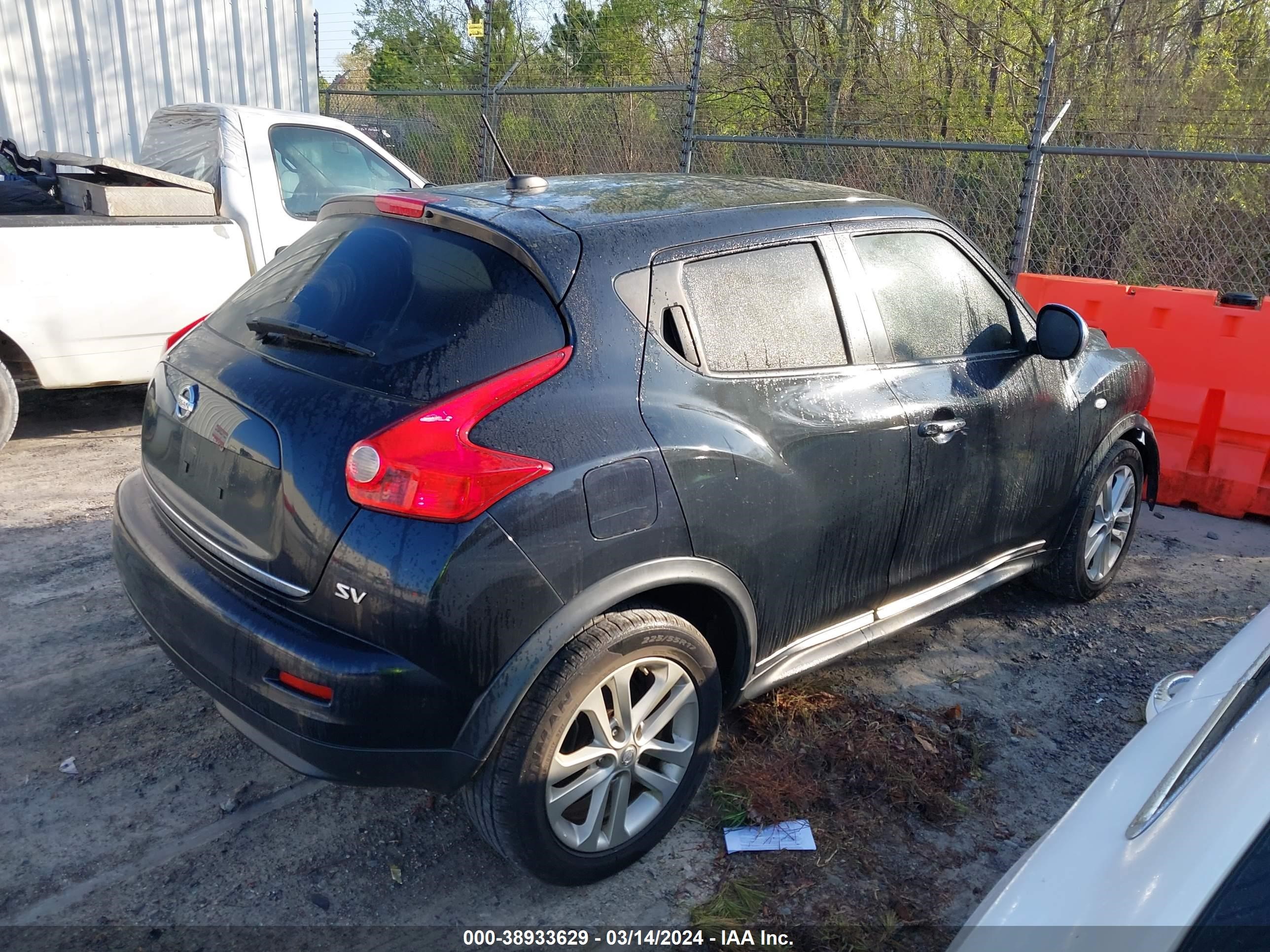 Photo 3 VIN: JN8AF5MR6BT006738 - NISSAN JUKE 