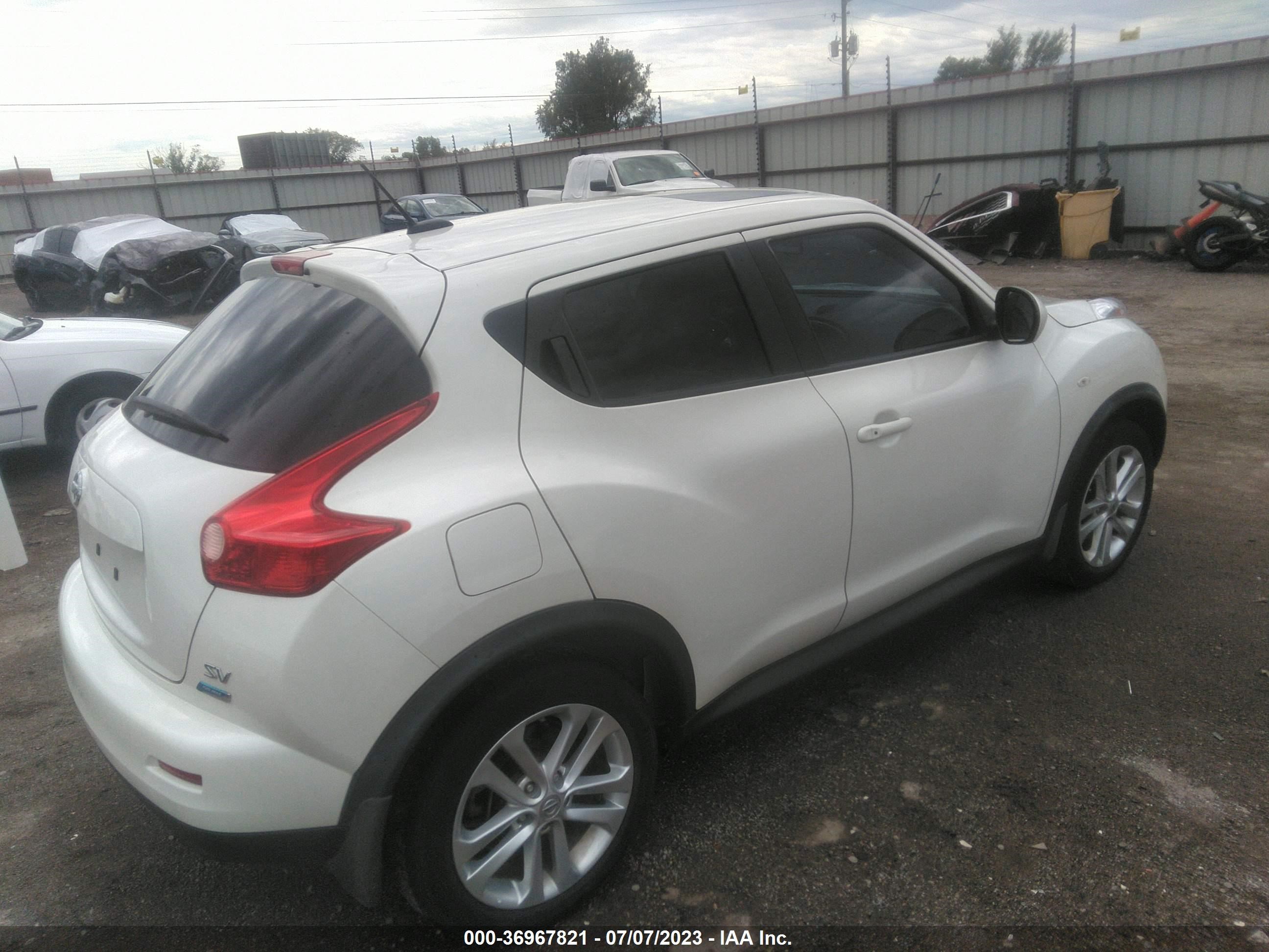 Photo 3 VIN: JN8AF5MR7DT212170 - NISSAN JUKE 