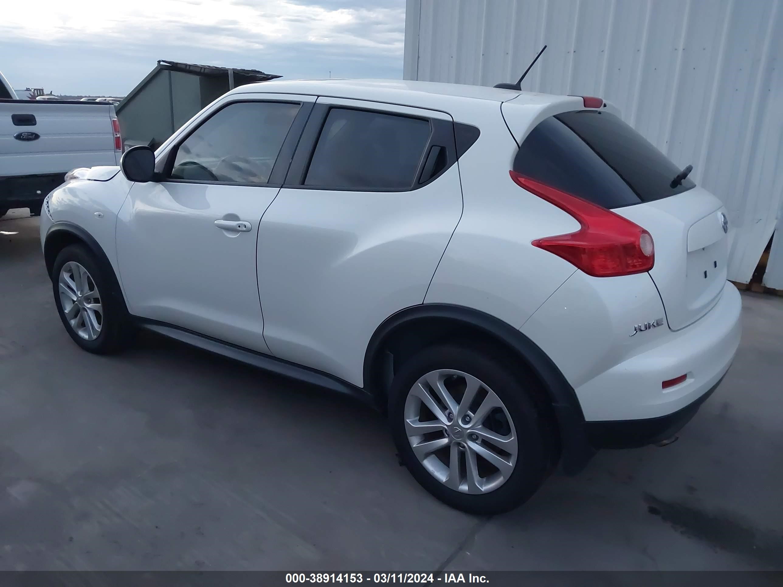 Photo 2 VIN: JN8AF5MR8ET453415 - NISSAN JUKE 