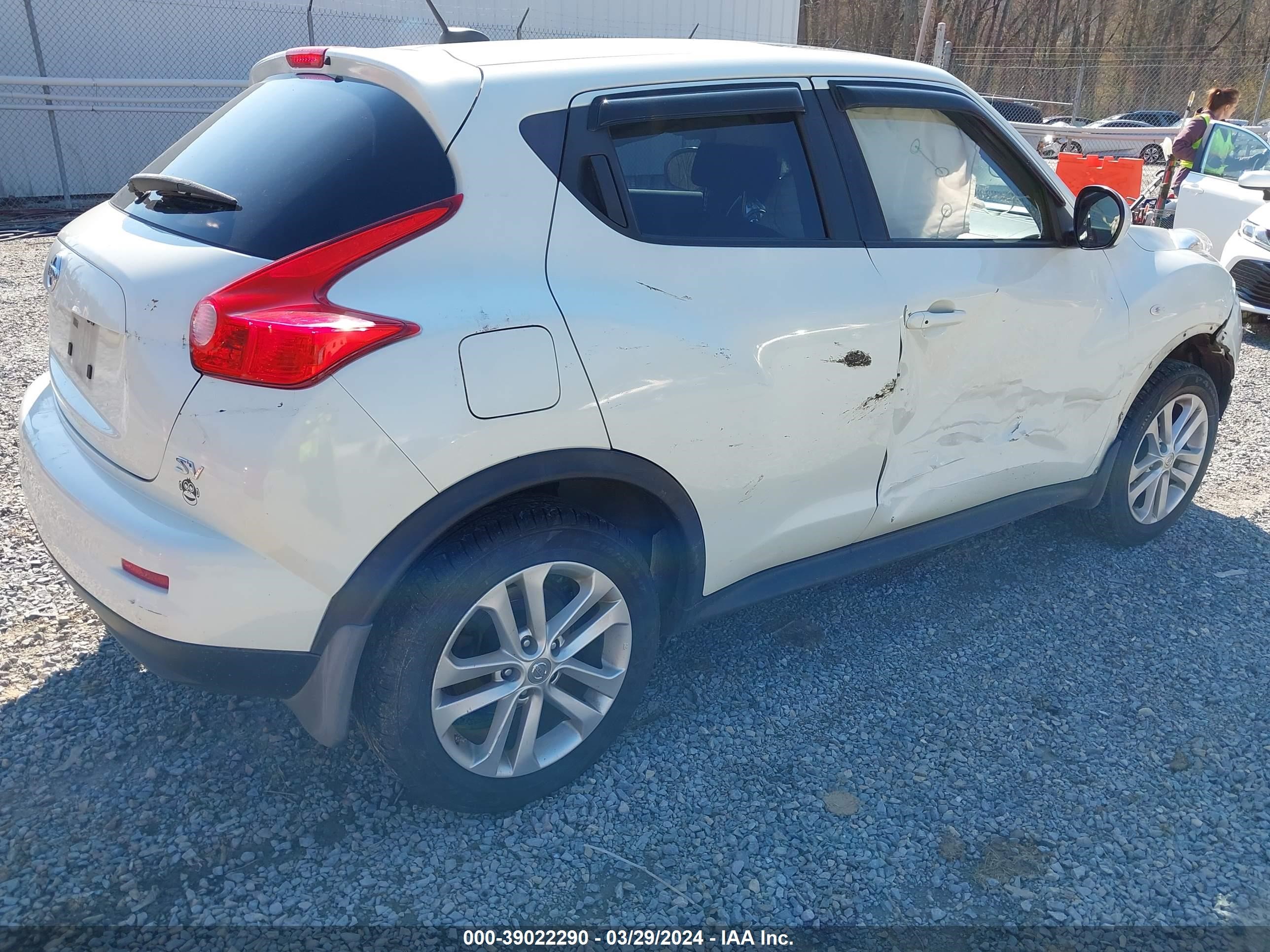 Photo 3 VIN: JN8AF5MRXBT005009 - NISSAN JUKE 