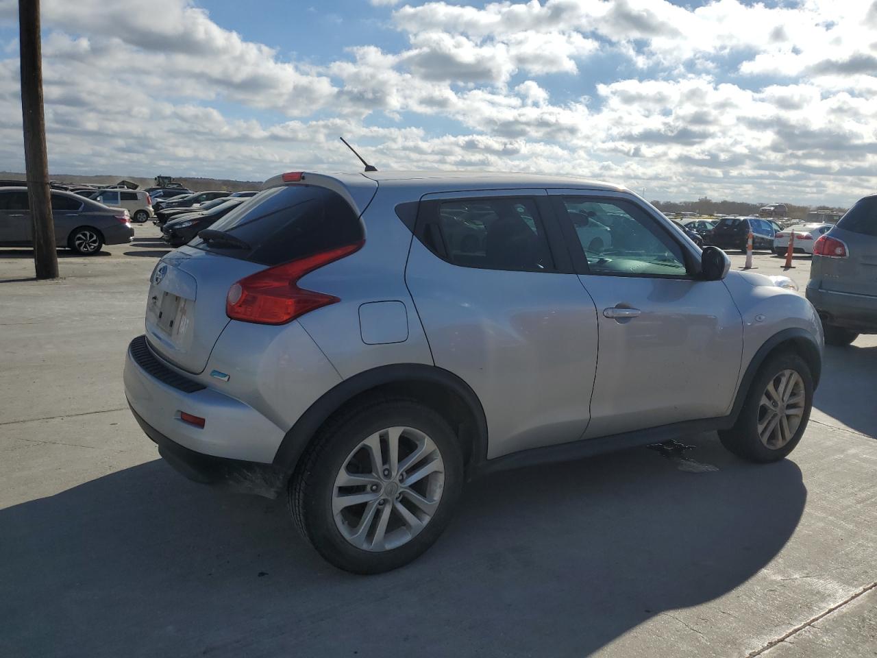 Photo 2 VIN: JN8AF5MRXET358757 - NISSAN JUKE 