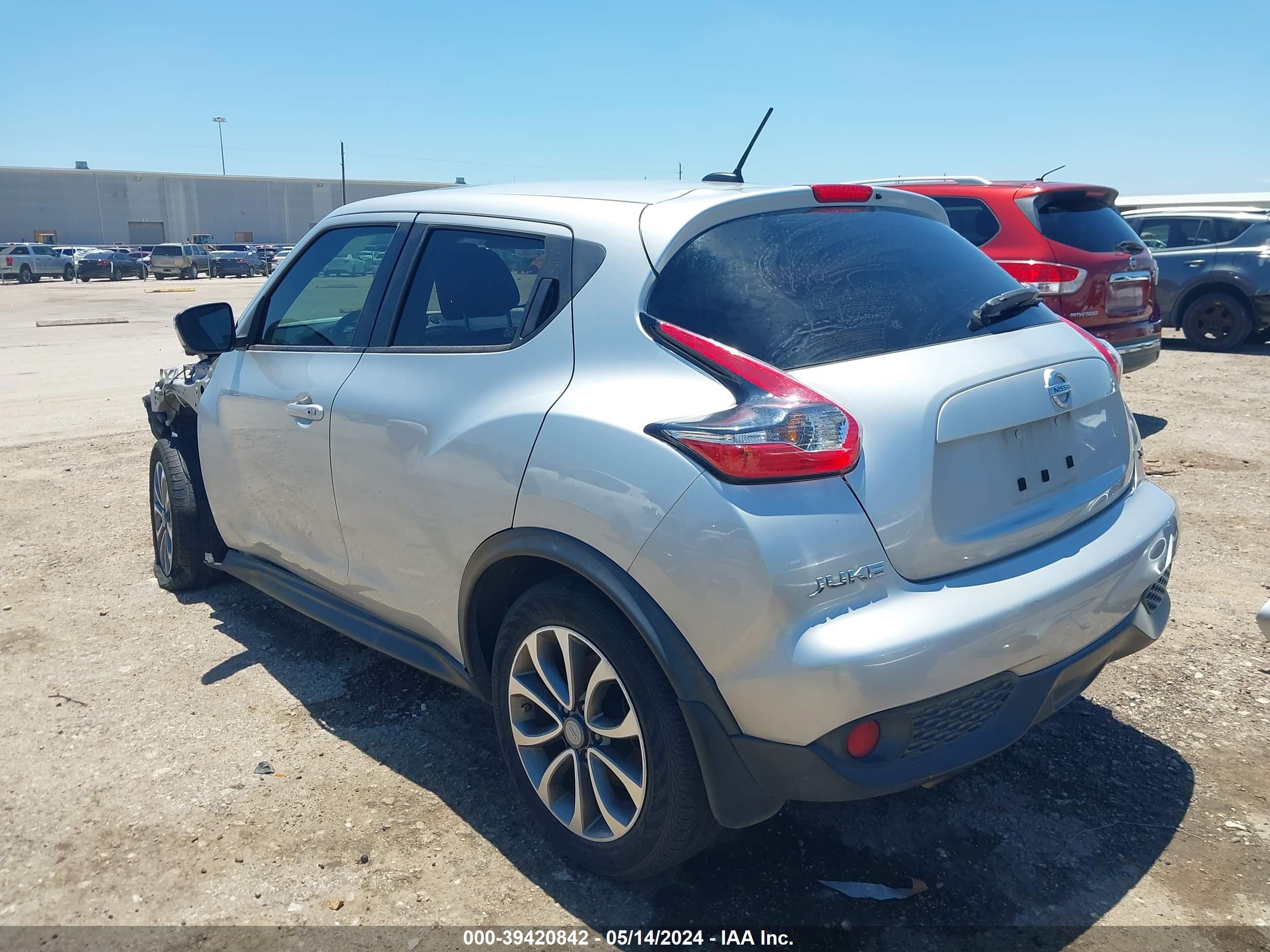 Photo 2 VIN: JN8AF5MRXHT705461 - NISSAN JUKE 