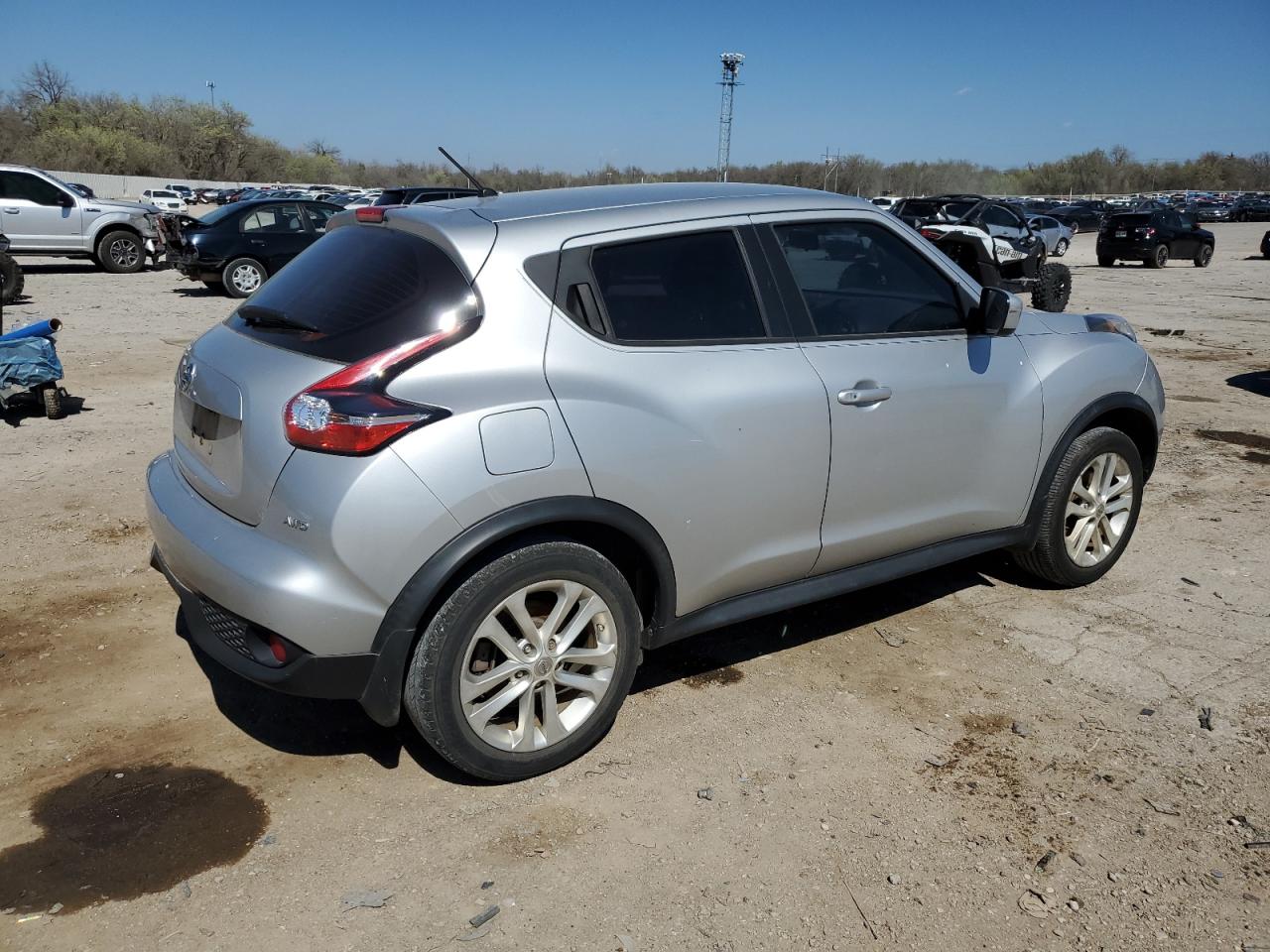 Photo 2 VIN: JN8AF5MV0FT562949 - NISSAN JUKE 