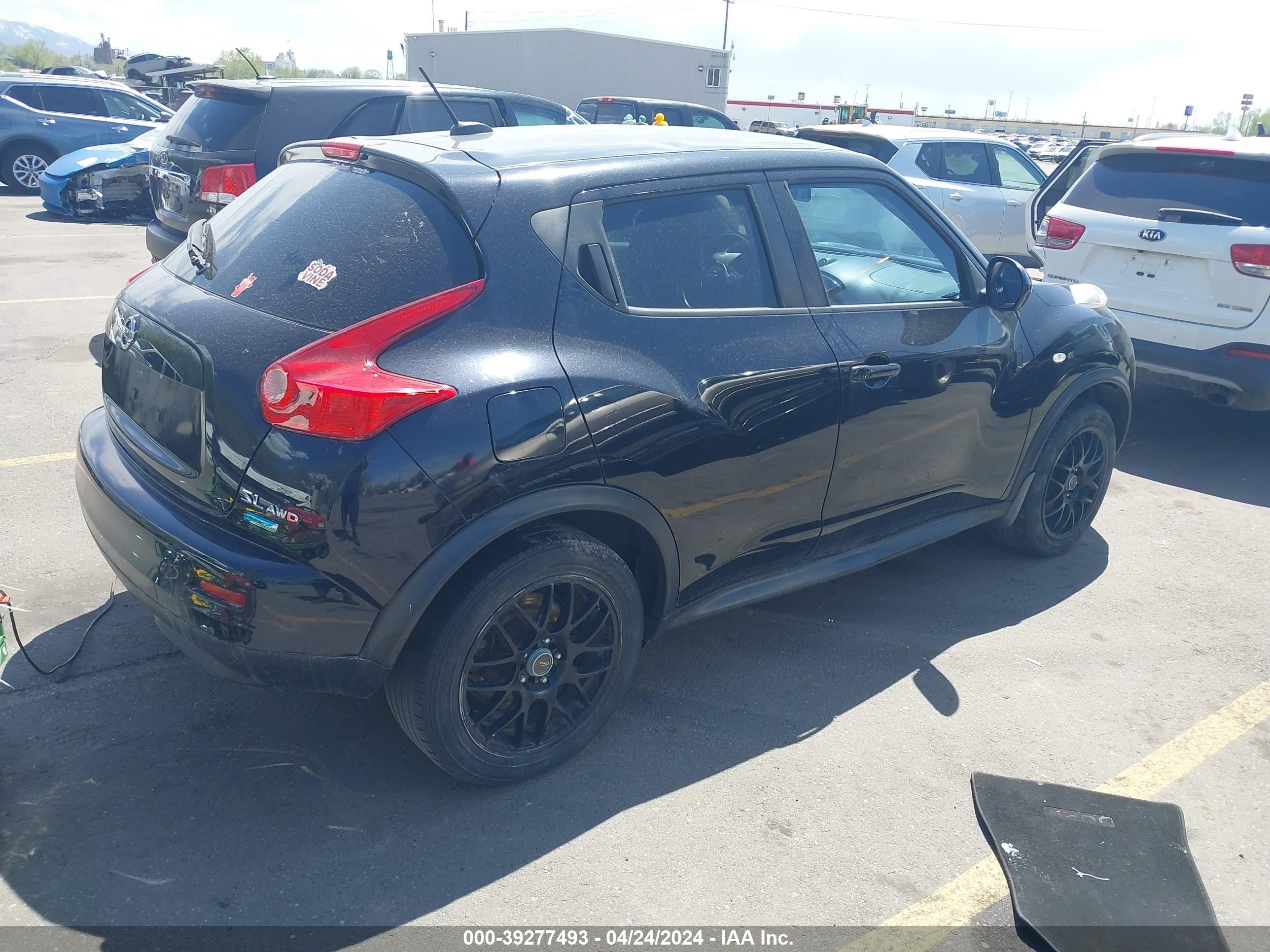 Photo 3 VIN: JN8AF5MV1CT121049 - NISSAN JUKE 