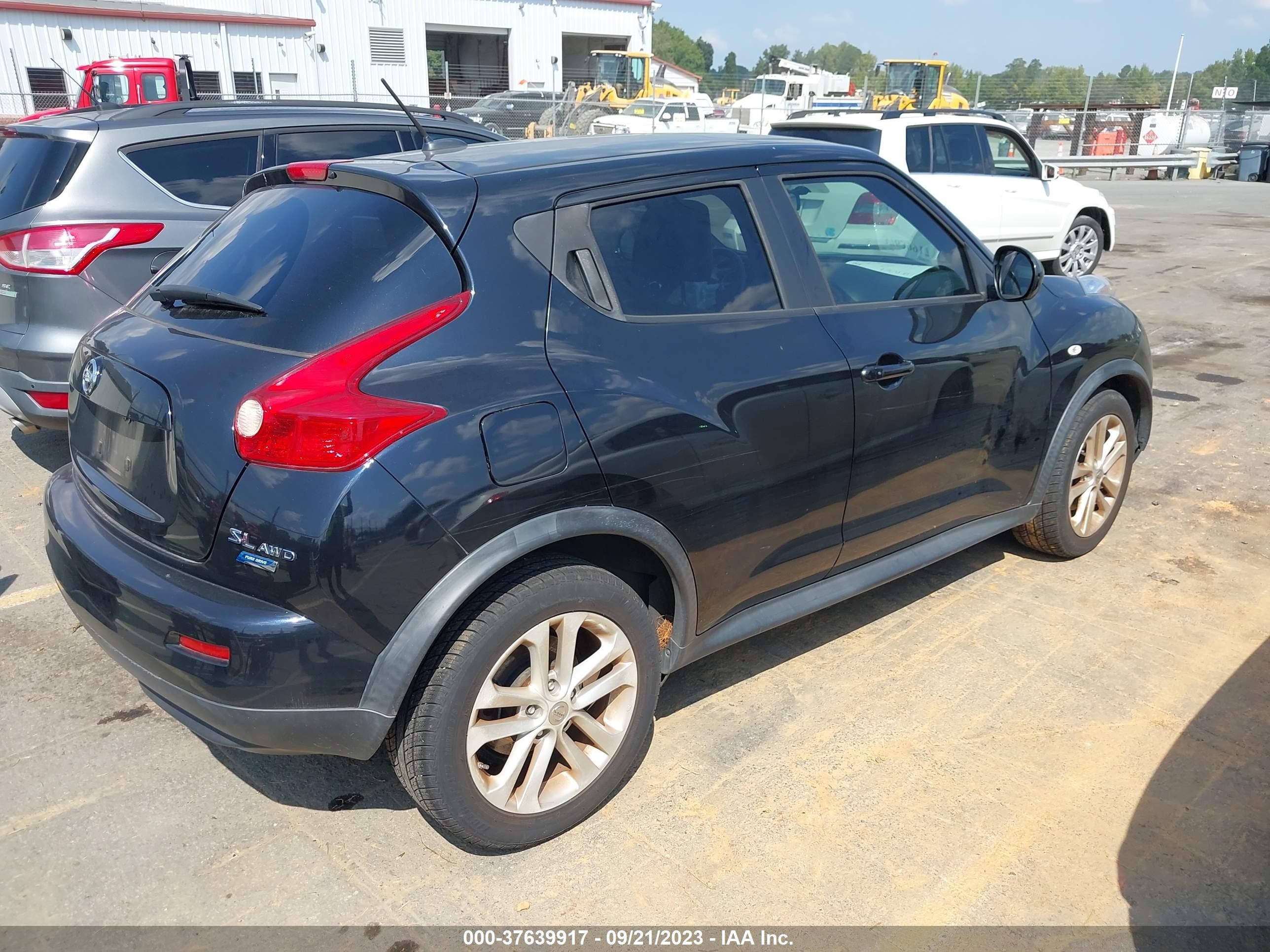 Photo 3 VIN: JN8AF5MV2DT210887 - NISSAN JUKE 