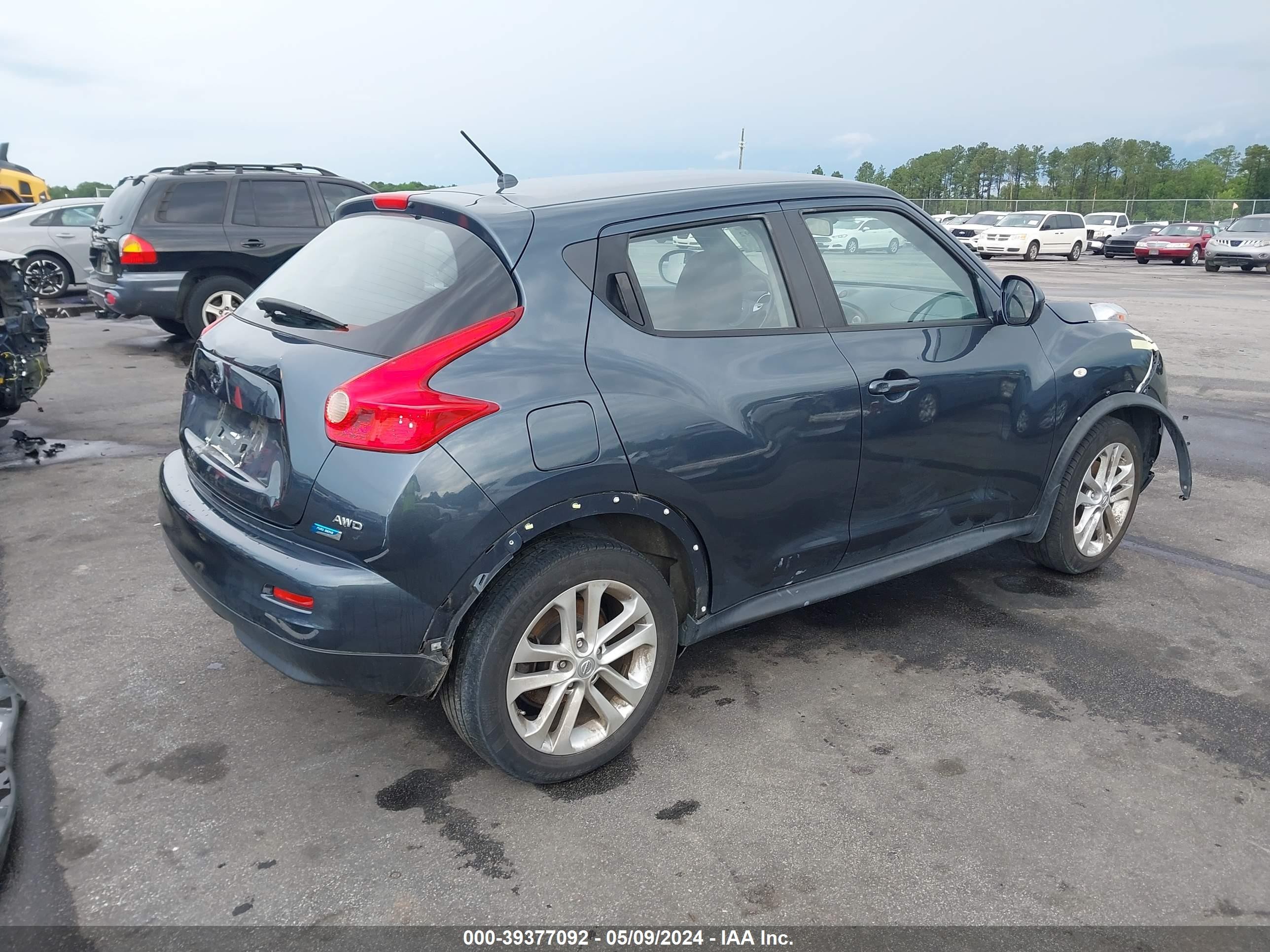 Photo 3 VIN: JN8AF5MV3DT227584 - NISSAN JUKE 