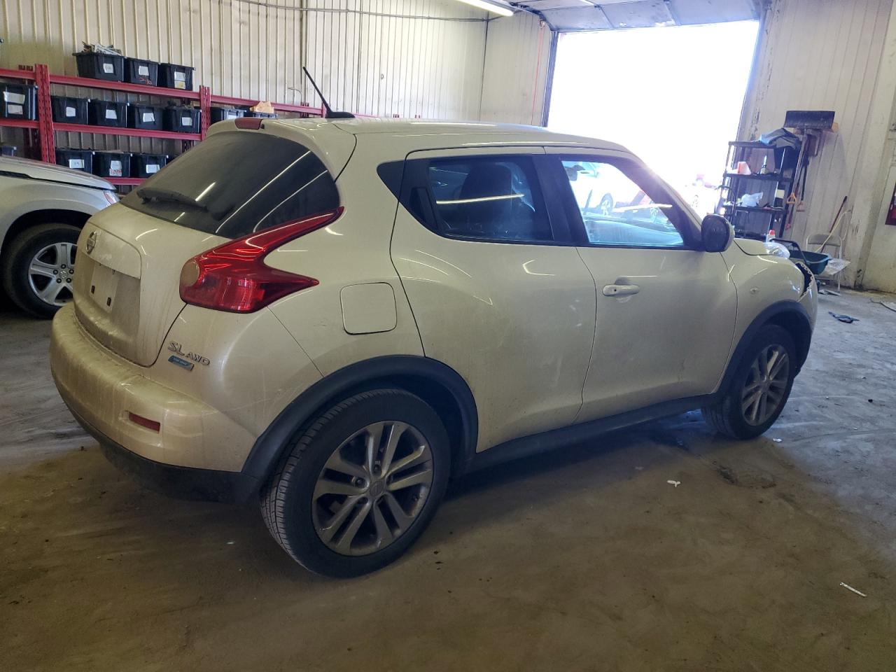 Photo 2 VIN: JN8AF5MV4DT211796 - NISSAN JUKE 