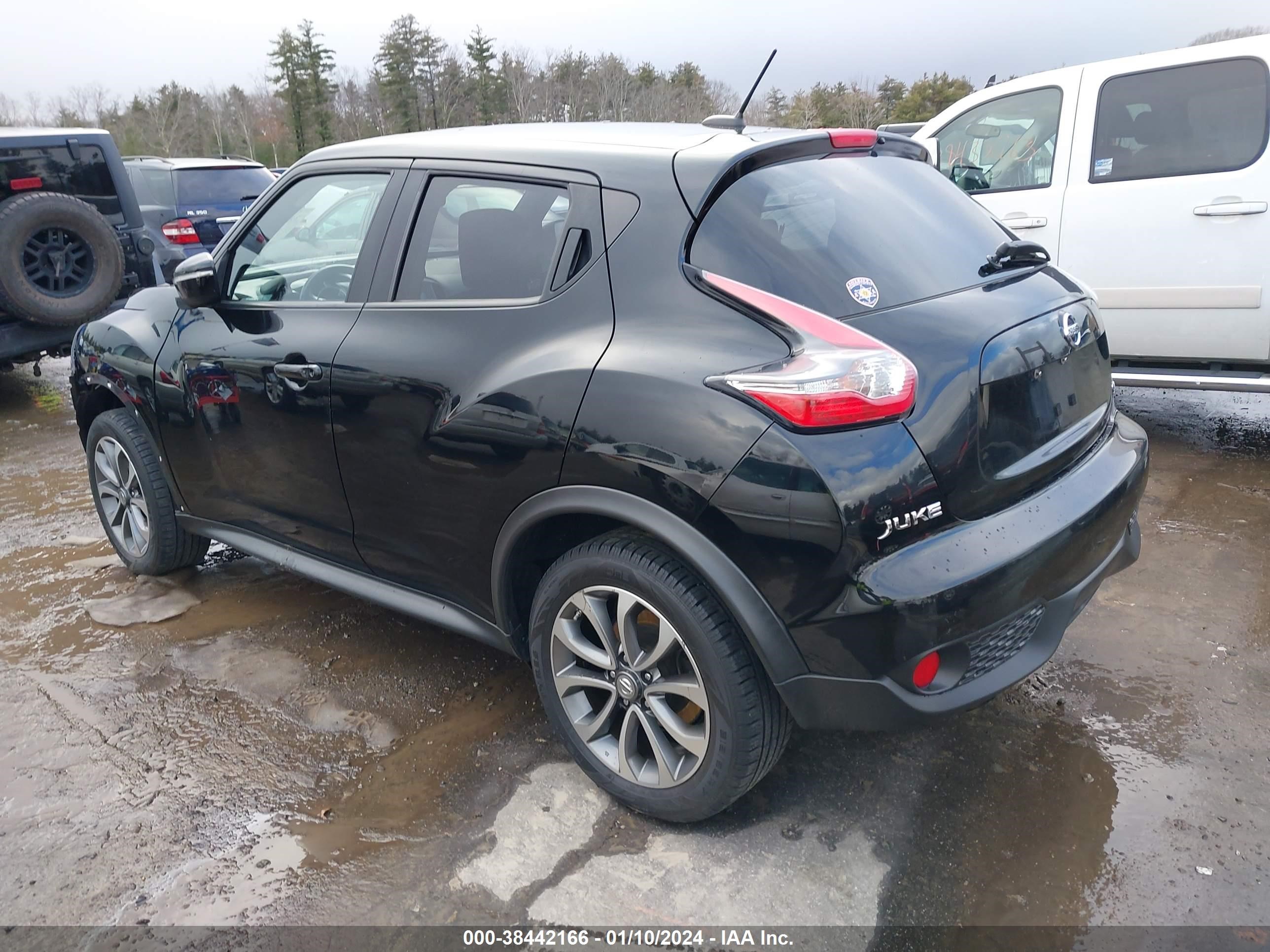 Photo 2 VIN: JN8AF5MV6HT754377 - NISSAN JUKE 