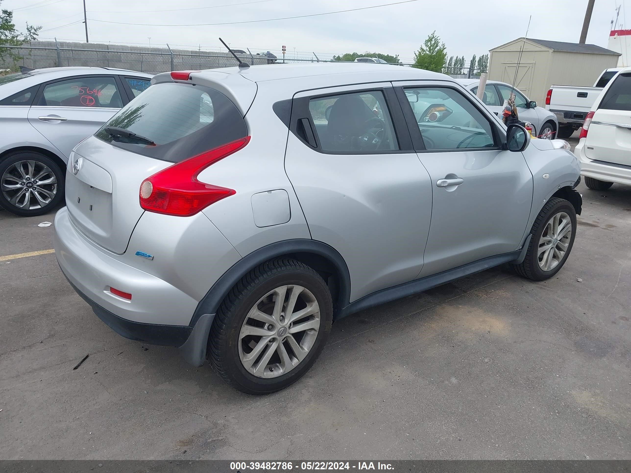 Photo 3 VIN: JN8AF5MV9DT214788 - NISSAN JUKE 