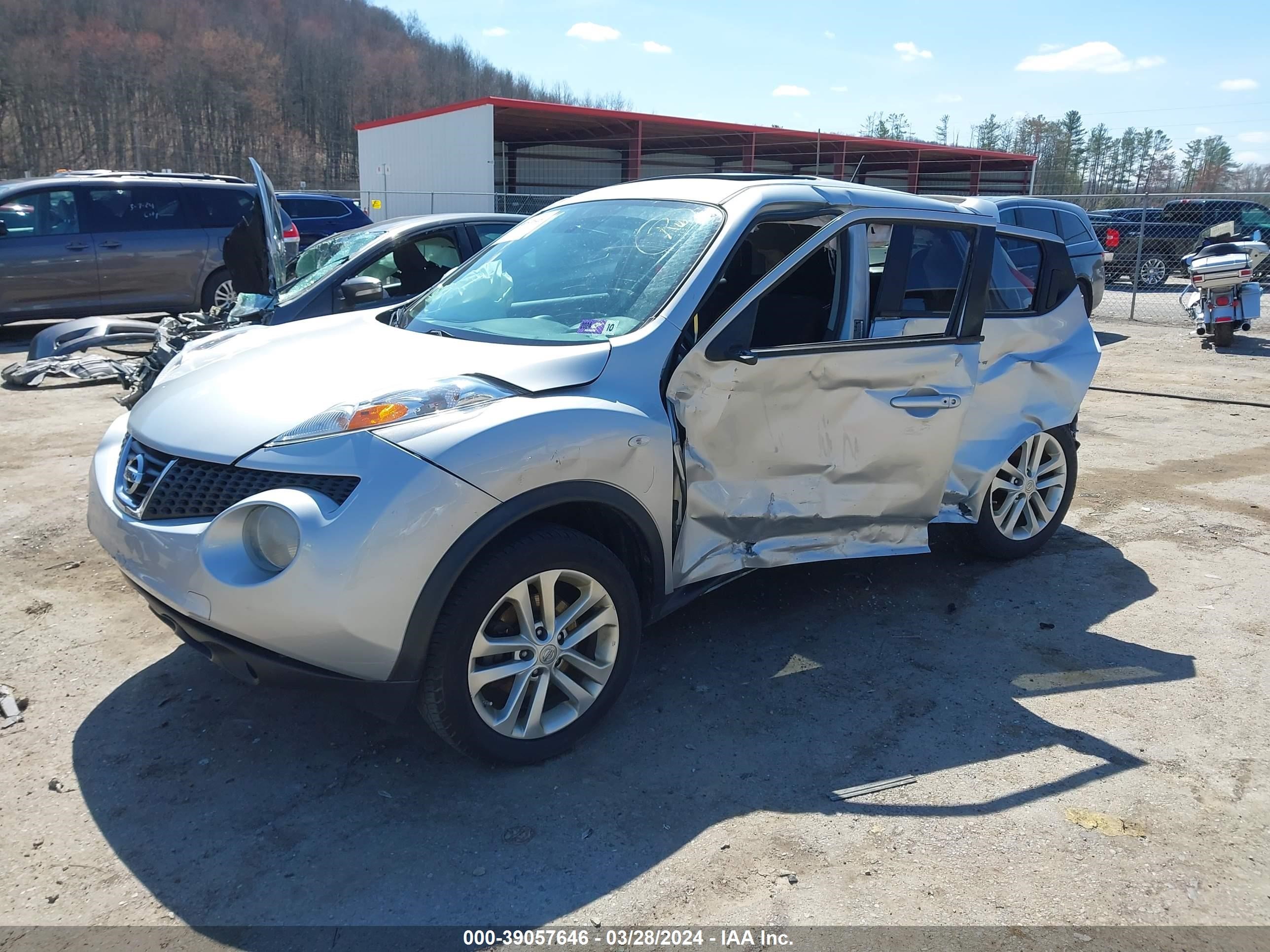 Photo 1 VIN: JN8AF5MV9ET359721 - NISSAN JUKE 