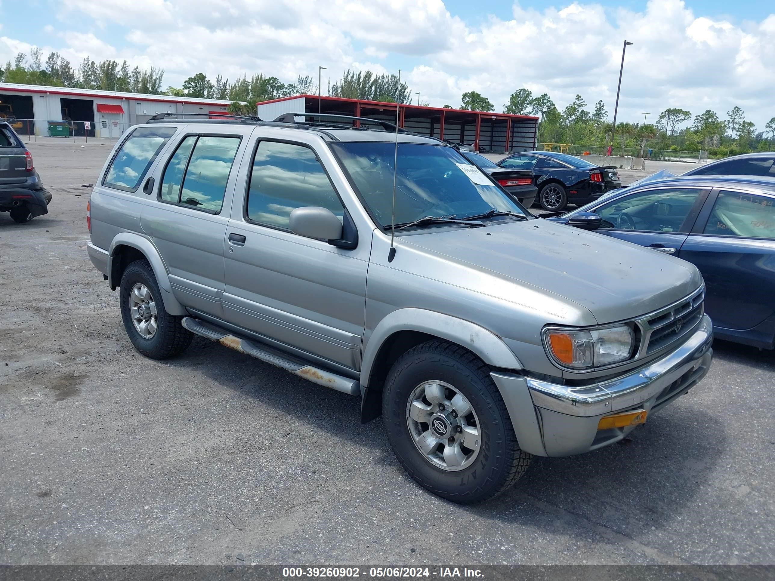 Photo 0 VIN: JN8AR05SXXW326260 - NISSAN PATHFINDER 