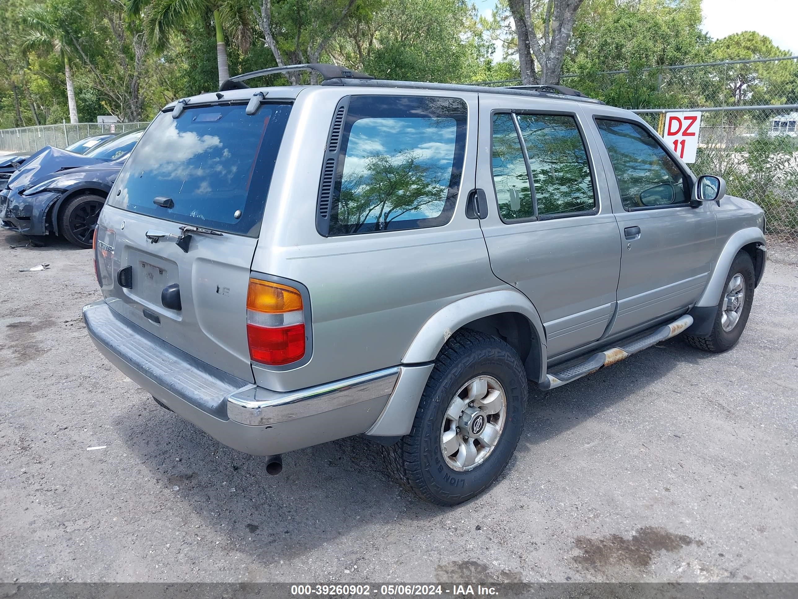 Photo 3 VIN: JN8AR05SXXW326260 - NISSAN PATHFINDER 