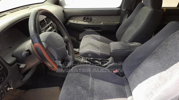 Photo 8 VIN: JN8AR05Y1XW321386 - NISSAN PATHFINDER 