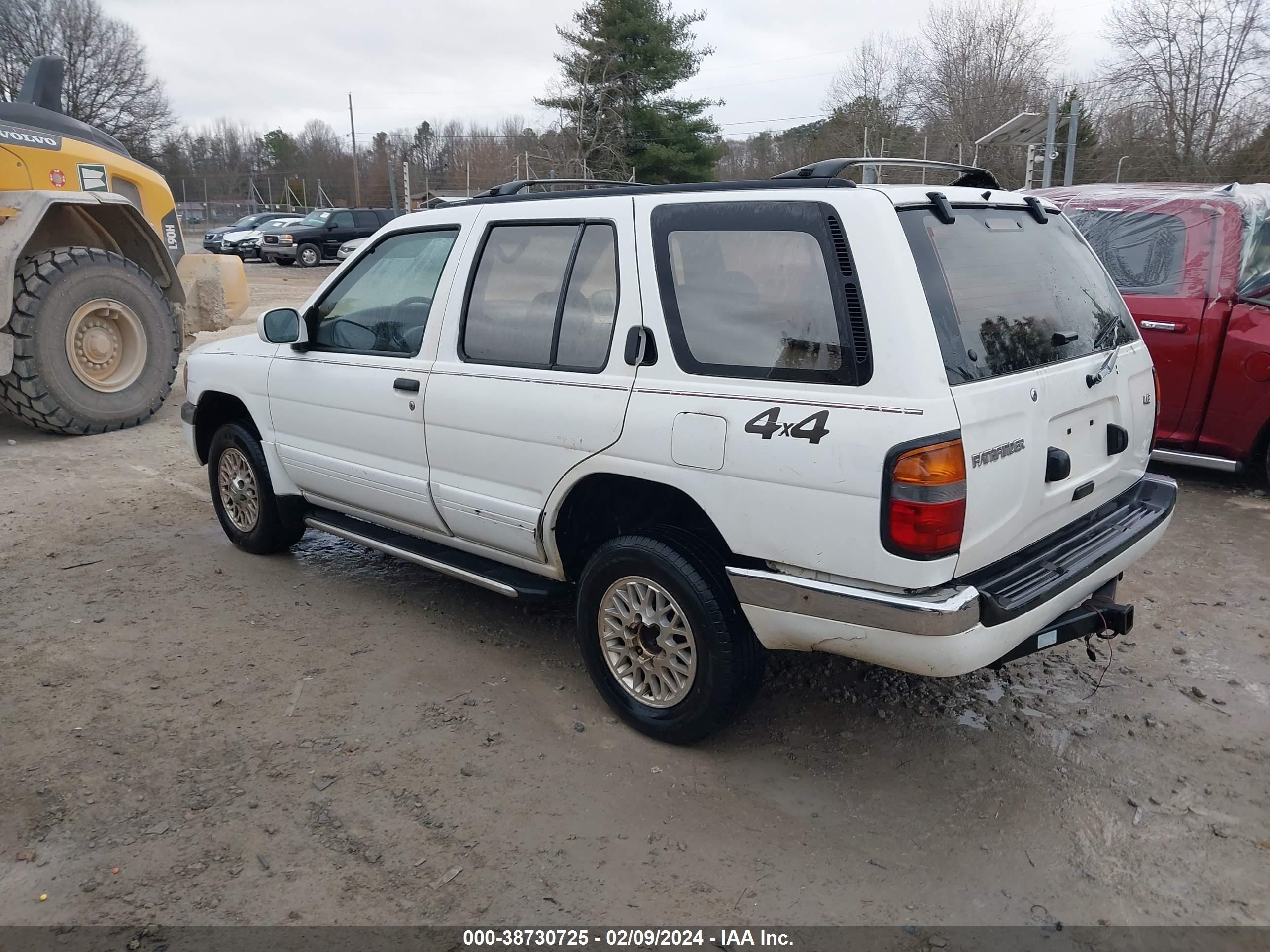 Photo 2 VIN: JN8AR05Y3TW024369 - NISSAN PATHFINDER 