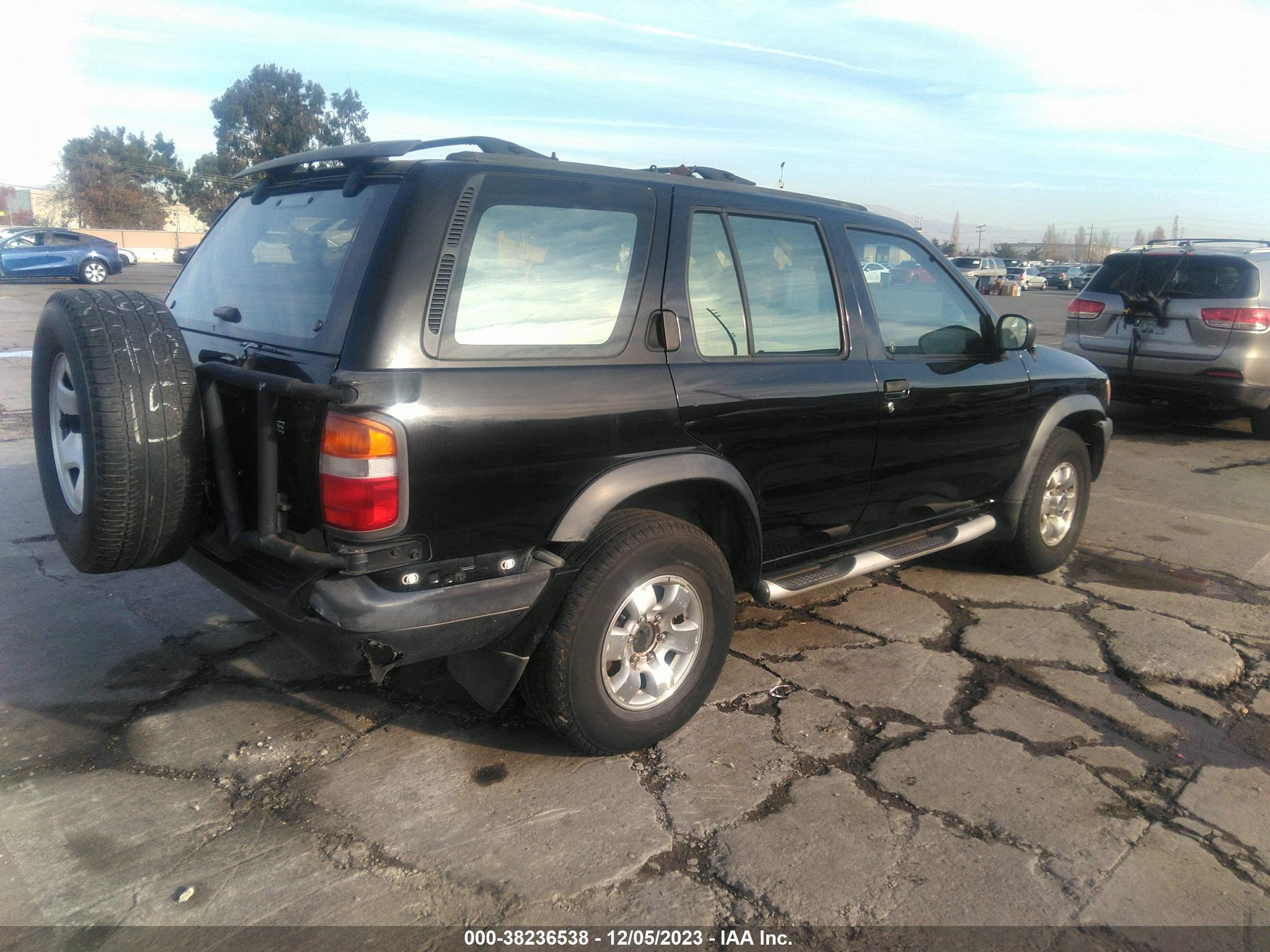 Photo 3 VIN: JN8AR05Y6VW153418 - NISSAN PATHFINDER 