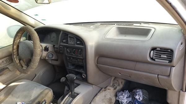 Photo 21 VIN: JN8AR05Y71W511670 - NISSAN PATHFINDER 